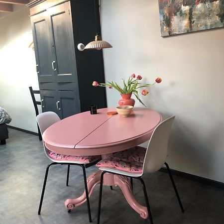 B&B De Garaazje Воркум Экстерьер фото
