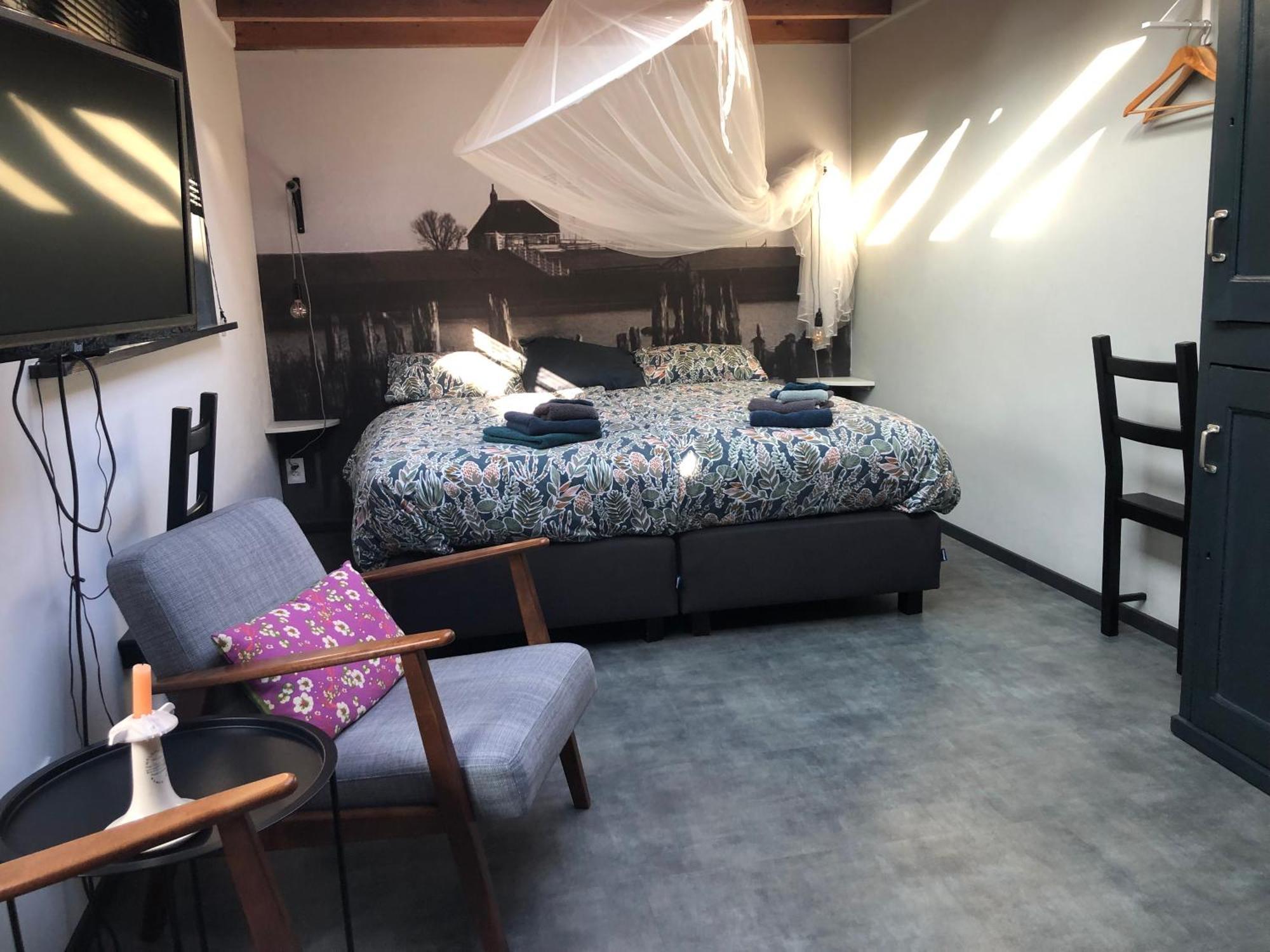 B&B De Garaazje Воркум Экстерьер фото